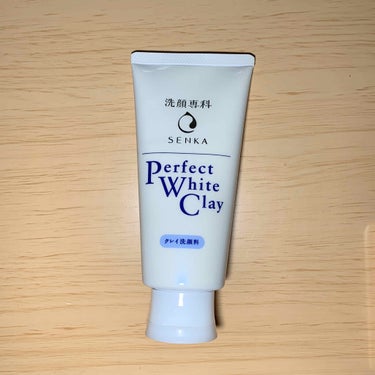 
💄SENKA
パーフェクトホワイトクレイ


パーフェクトホイップのホワイトタイプのクレイ入りのもの。

毎日使いしてる洗顔フォームが無くなったから購入。

青いパッケージの方は使ったことあるからこっ