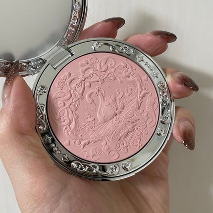 フラワーノーズ スワンバレエシリーズ ブラッシュコンパクト 02 ロマンチシズム/FlowerKnows/パウダーチークの画像