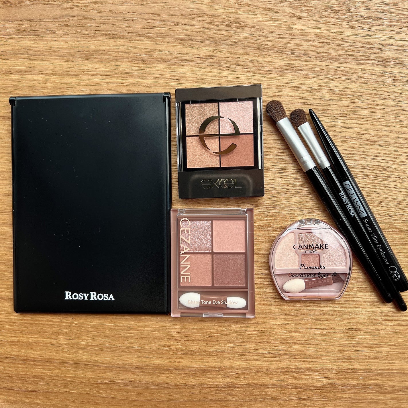 アイシャドウブラシセット/ロージーローザ/メイクブラシを使ったクチコミ(2枚目)