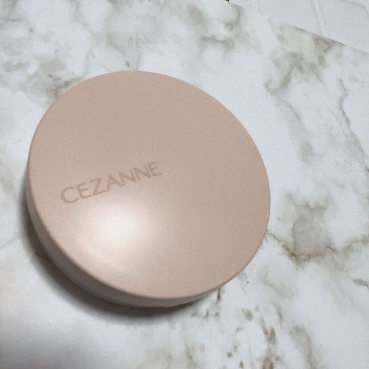 パールグロウニュアンサー/CEZANNE/パウダーハイライトを使ったクチコミ（2枚目）