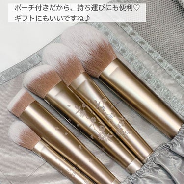 Rownyeon 金梅シリーズブラシセットのクチコミ「愛用中のメイクブラシをご紹介🖌✨

最近使い始めたメイクブラシセットが本当に使い心地が良くてお.....」（3枚目）