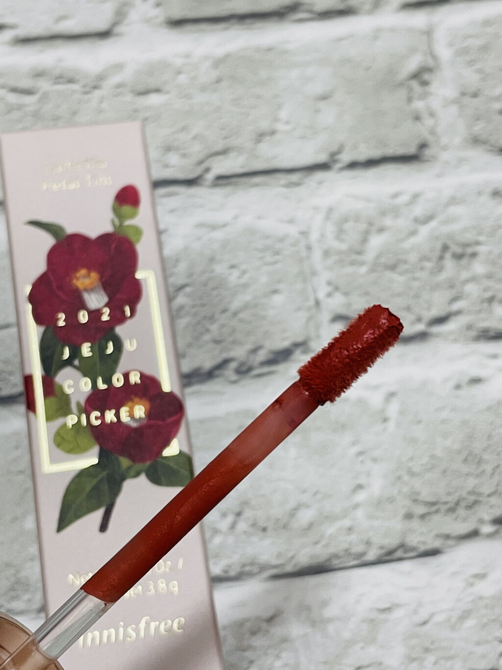 カメリア　ペタル　ティント　Jeju Color Picker 2021/innisfree/口紅を使ったクチコミ（2枚目）