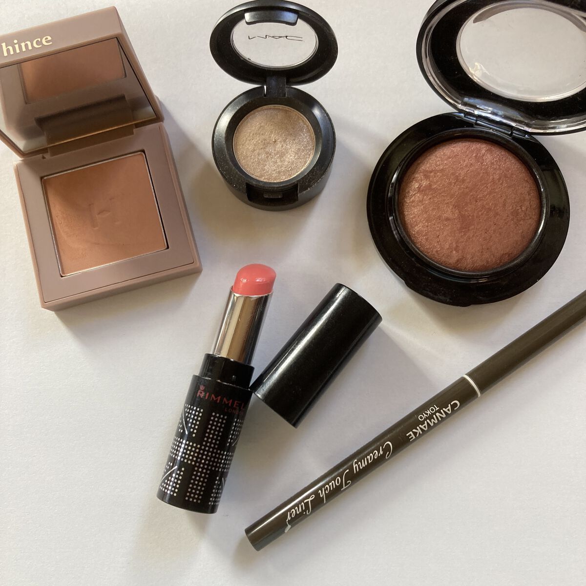 ラスティングフィニッシュ クリーミィ リップ 013 ヌーディコーラル/リンメル ロンドン/口紅を使ったクチコミ（1枚目）