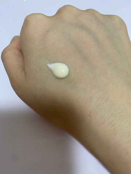 くずれ防止 美容液ケアベース ミルクベージュ SPF30 PA++/Borica/化粧下地を使ったクチコミ(2枚目)