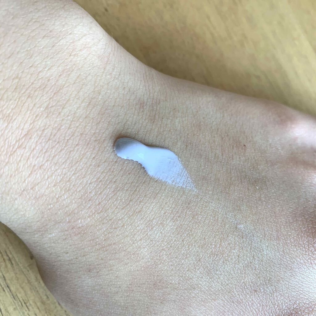 パラソーラ ネオイルミスキン UV エッセンス LV 【ネオイルミ ラベンダー】/パラソーラ/日焼け止め・UVケアを使ったクチコミ(3枚目)