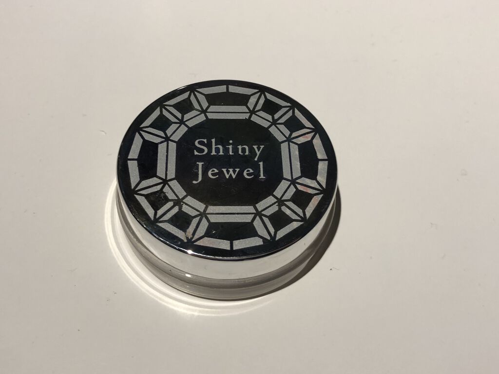 メナード シャイニージュエル