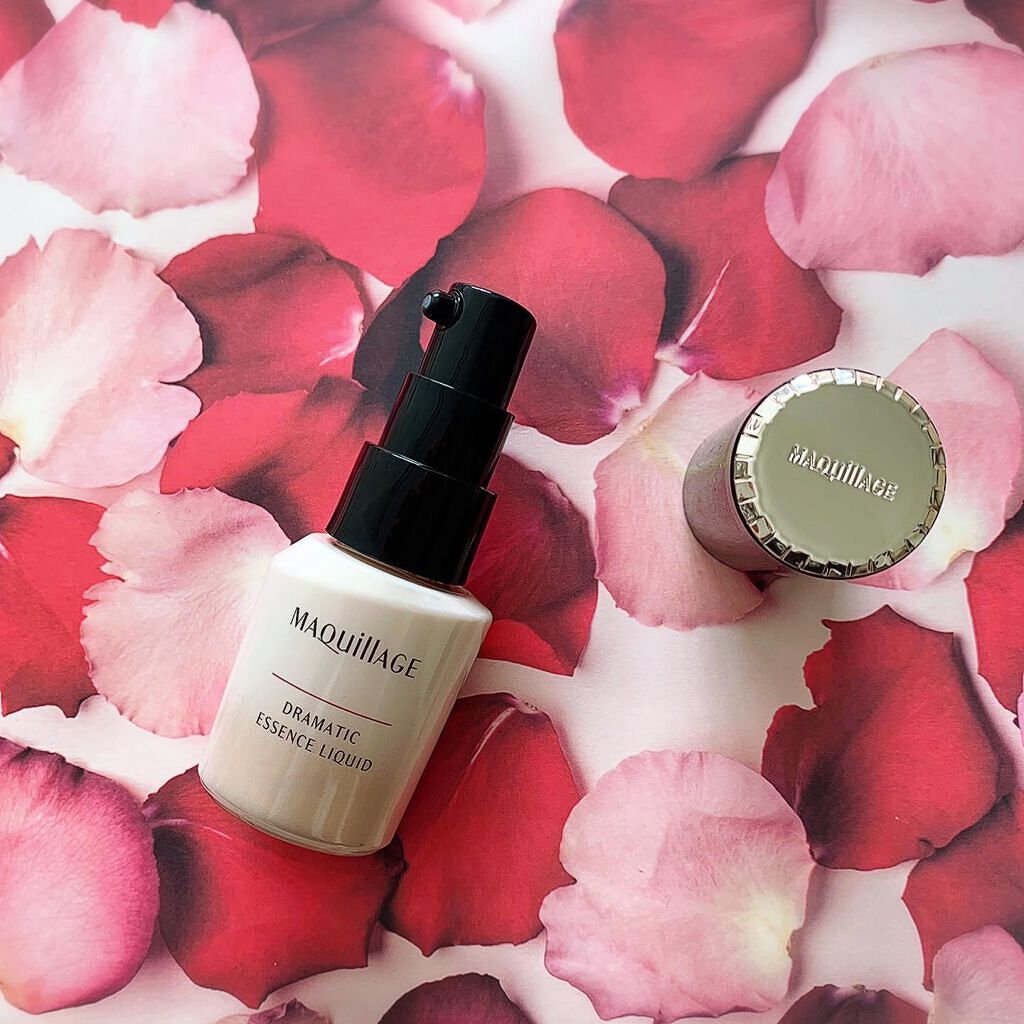 ドラマティックエッセンスリキッド/マキアージュ/リキッドファンデーションを使ったクチコミ（1枚目）