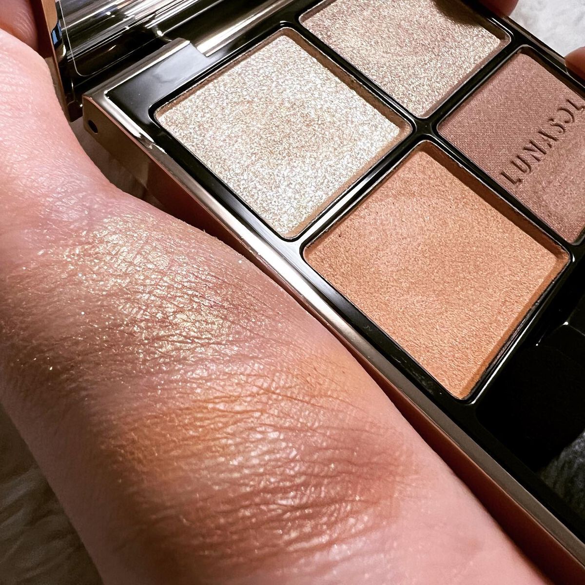 アイカラーレーション/LUNASOL/アイシャドウパレットを使ったクチコミ（3枚目）