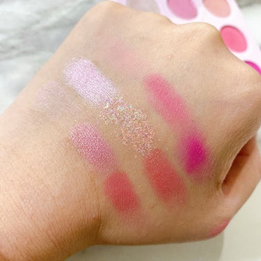 ColourPop cloud spunのクチコミ「＼私のカラポスウォッチ！／

Part3です🙆‍♀️
持ってるカラポパレット等、自分の記録がて.....」（3枚目）