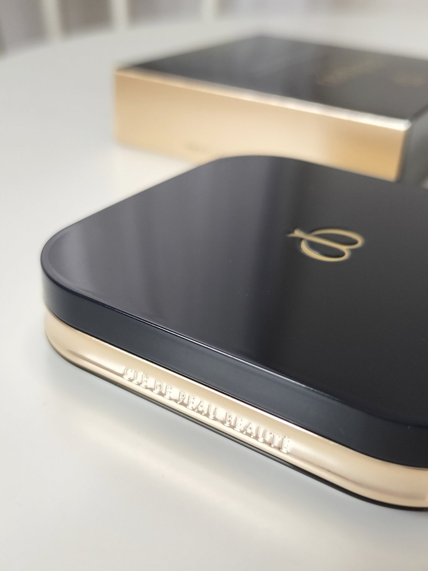 プードルコンパクトエサンシエルn/クレ・ド・ポー ボーテ/プレストパウダーを使ったクチコミ(6枚目)