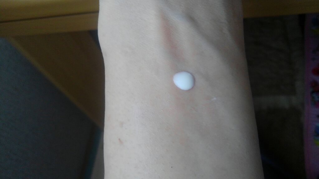 ニベアサン 高密着ケア UVミルキィジェル/ニベア/日焼け止め・UVケアを使ったクチコミ（2枚目）