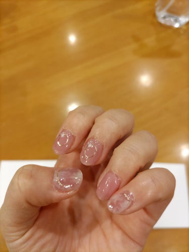 ohora Pro Nail primerのクチコミ「オホラのジェルネイルシールに初挑戦！
Pro Nail primerで地爪を保護してから仕上げ.....」（2枚目）