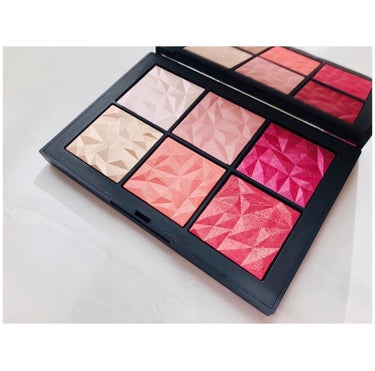 【専用】NARS　ホットトライスト　チークパレッ