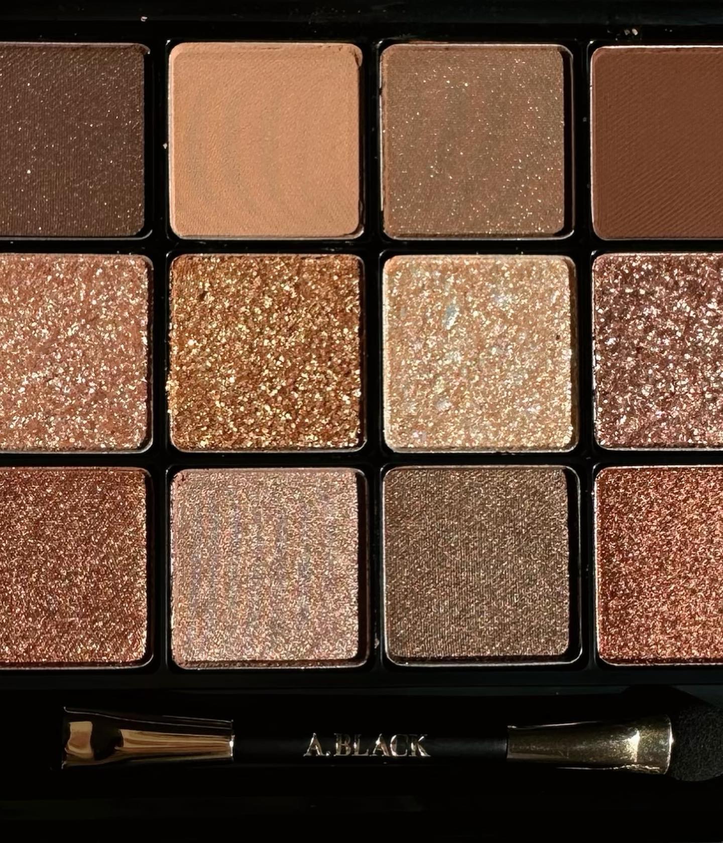グラムチェンジマルチパレット 01 キャラメルブラウン/A.BLACK/マルチパレットを使ったクチコミ（3枚目）