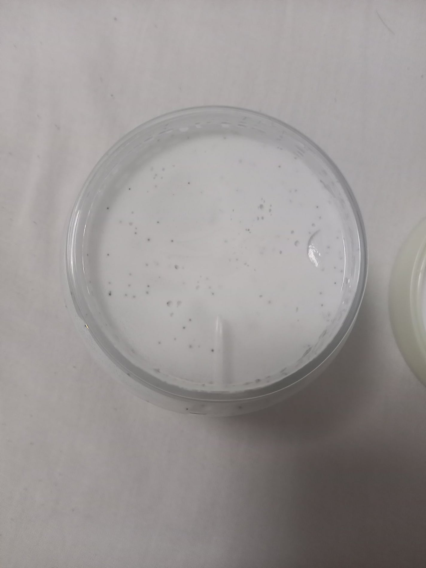 ダヴ ふわとろ クリーミースクラブ キウイ&アロエ/ダヴ/ボディスクラブを使ったクチコミ(2枚目)