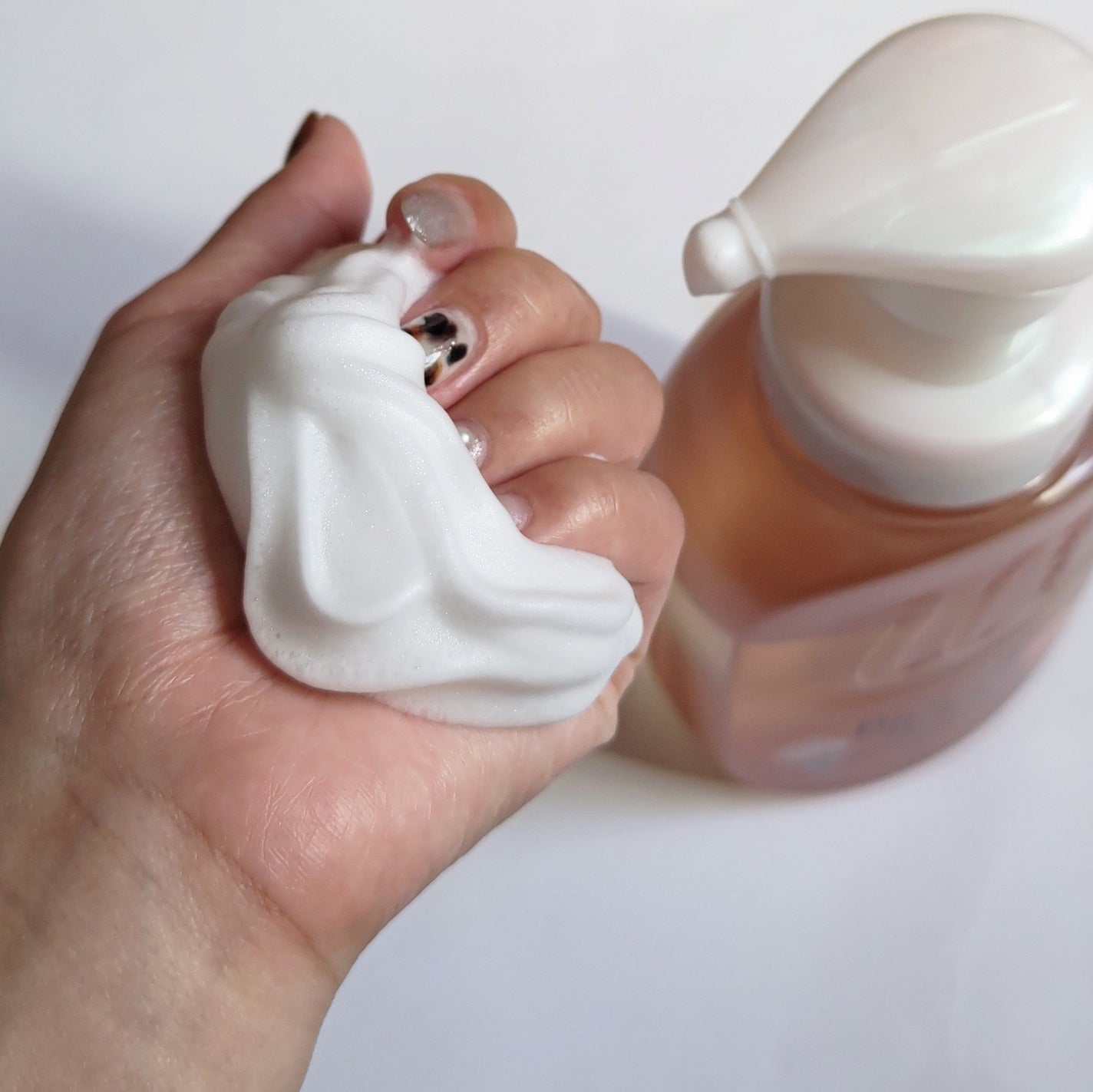 ビオレu ザ ボディ 泡タイプ モイスチャースムース/ビオレu/ボディソープを使ったクチコミ(4枚目)