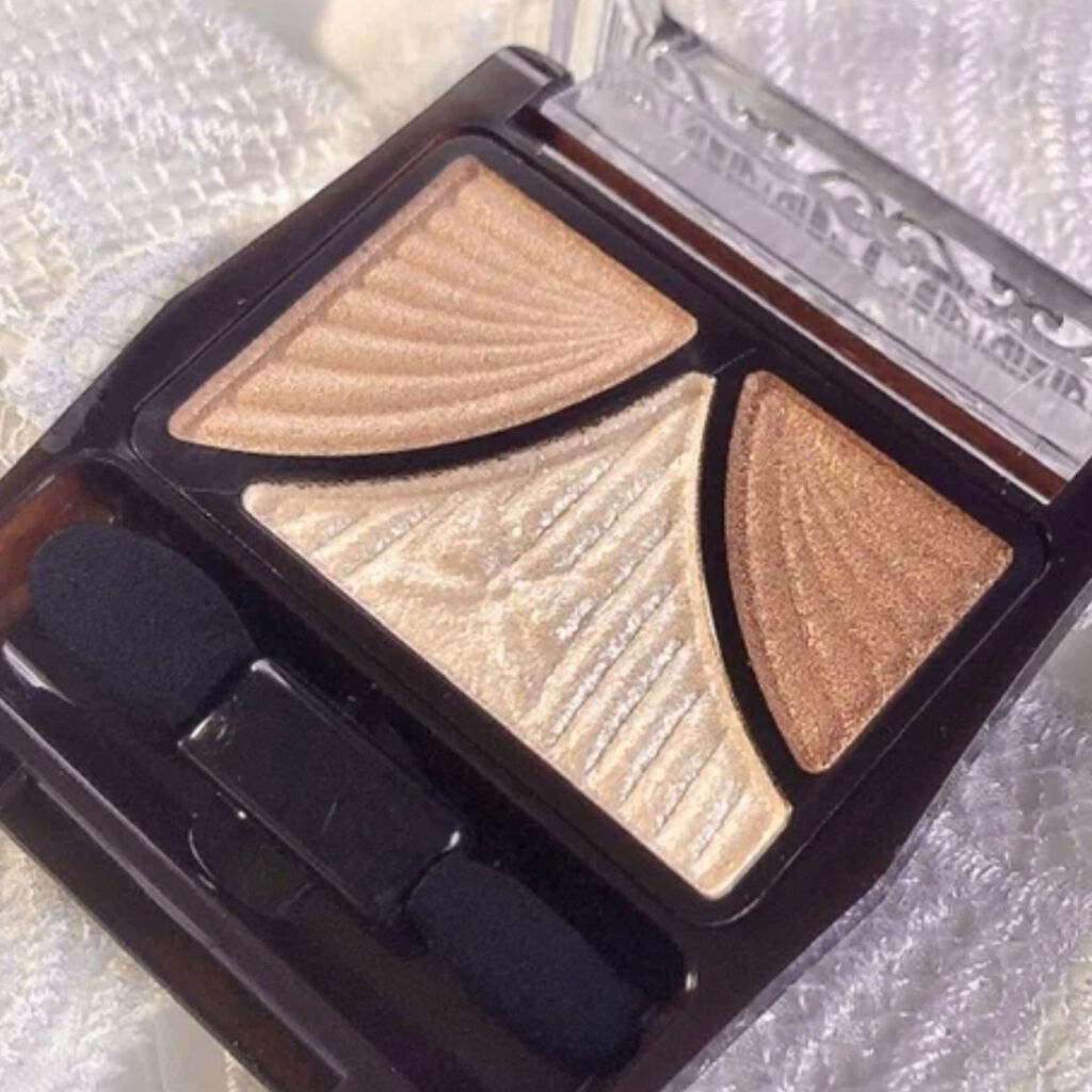 ジューシーピュアアイズ/キャンメイク/アイシャドウパレットを使ったクチコミ（3枚目）