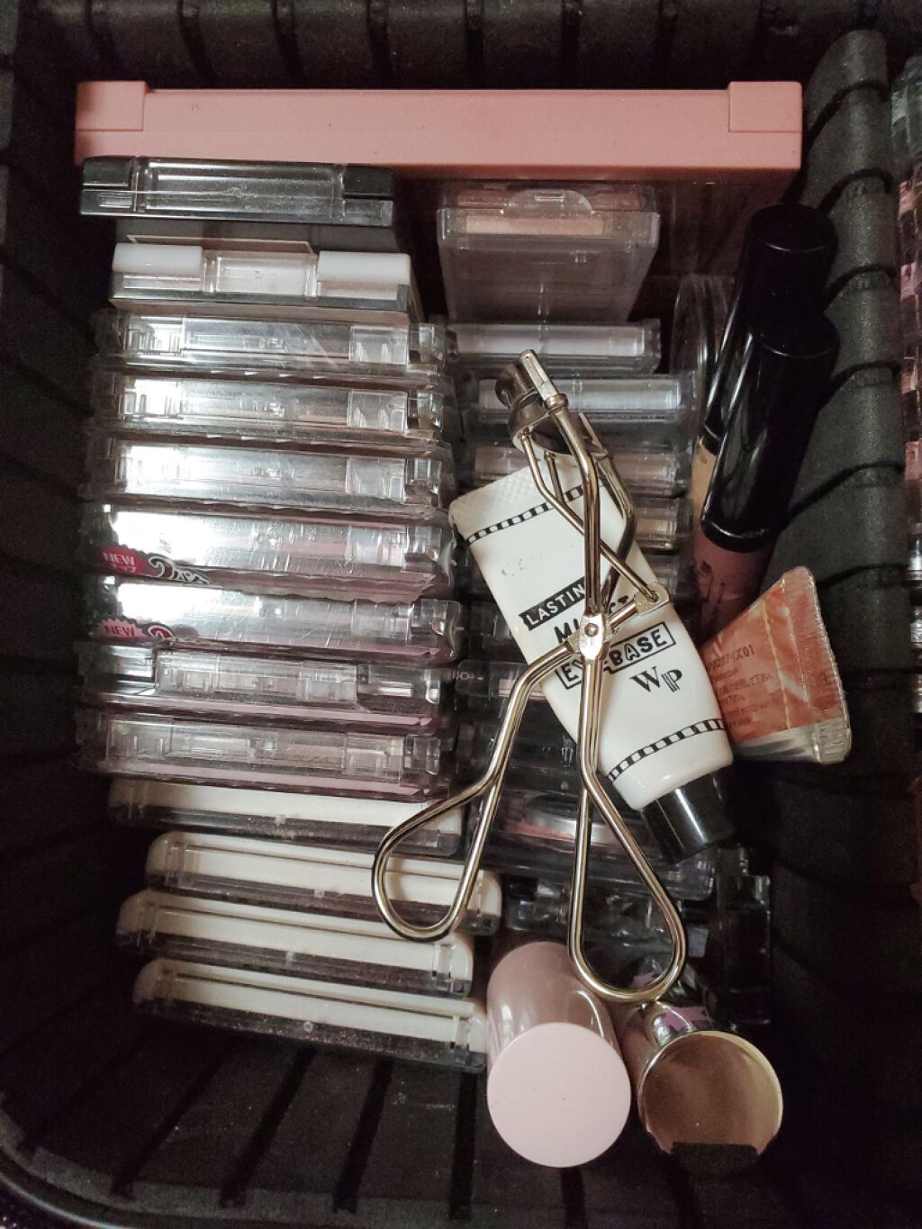 シングルカラーアイシャドウ/CEZANNE/単色アイシャドウを使ったクチコミ（1枚目）