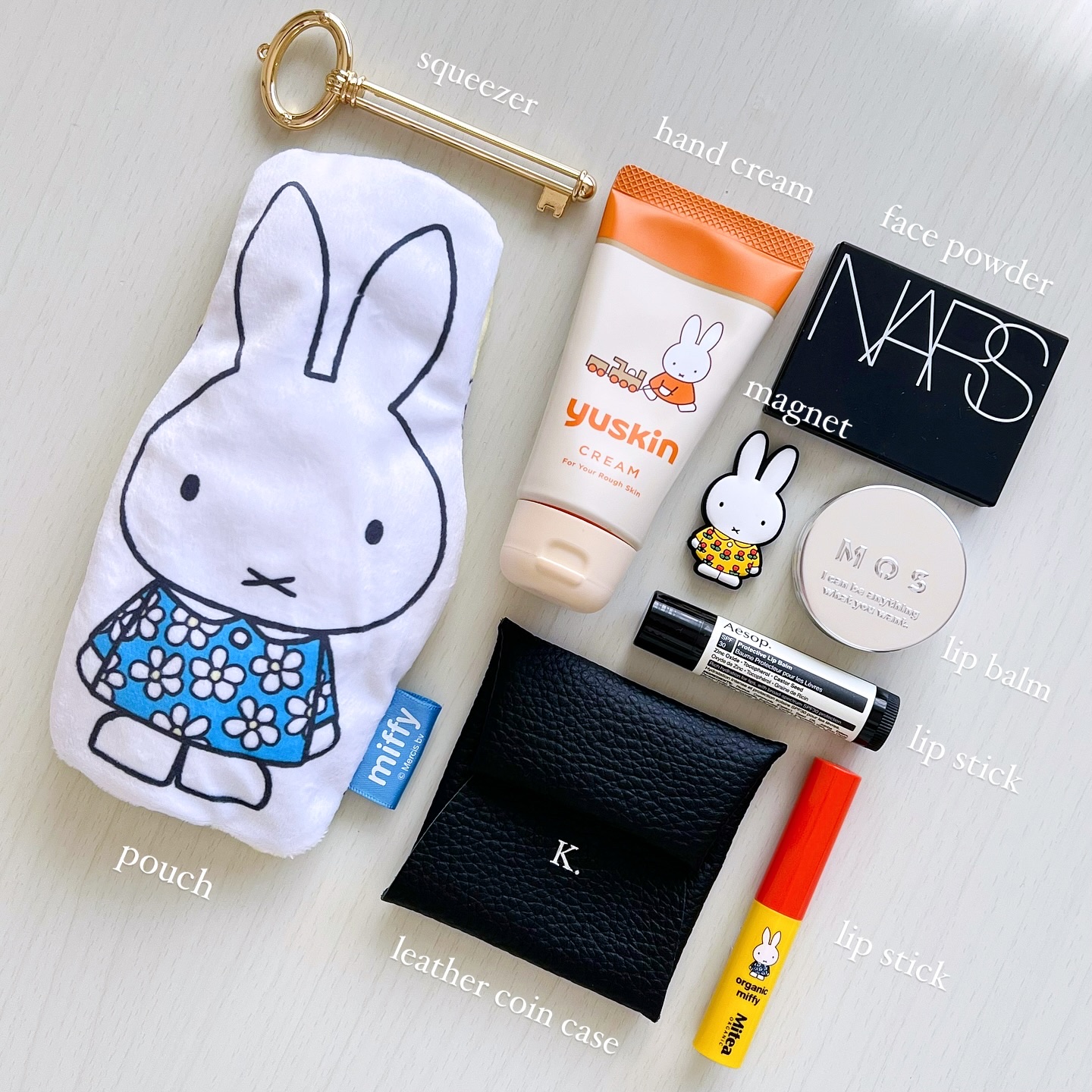 セラムオイルリップスティック  organic miffy（01 マンダリーヌコンフィ）/ミティア オーガニック/口紅を使ったクチコミ（2枚目）