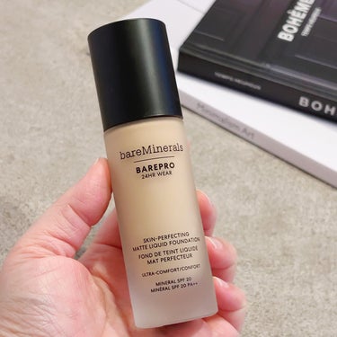 bareMinerals ベアプロ 24HR リキッド ファンデーションのクチコミ「・
・
#PR

ベースメイクで理想の肌を目指したい♩

@bareminerals_jp 
.....」（3枚目）