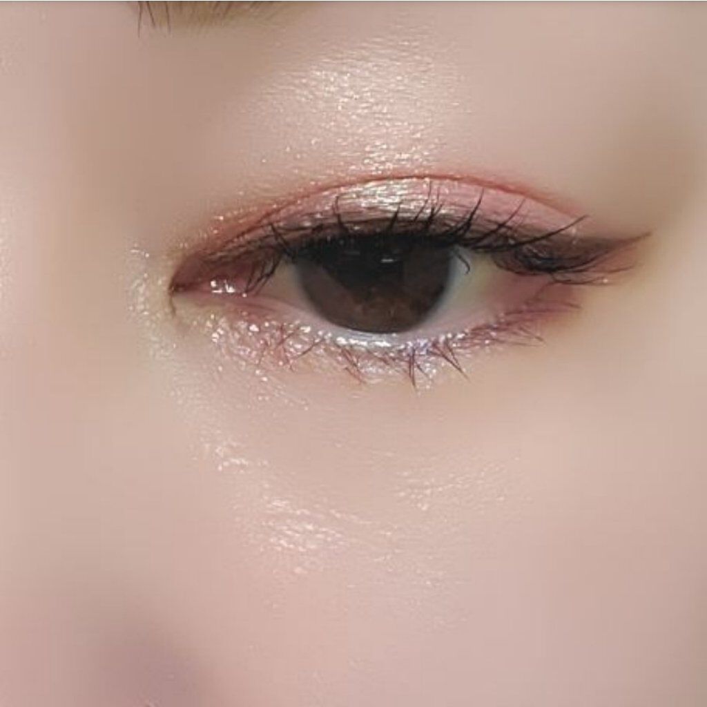 シャドウ インシュランス アイシャドウ プライマー/Too Faced/アイシャドウベースを使ったクチコミ（2枚目）