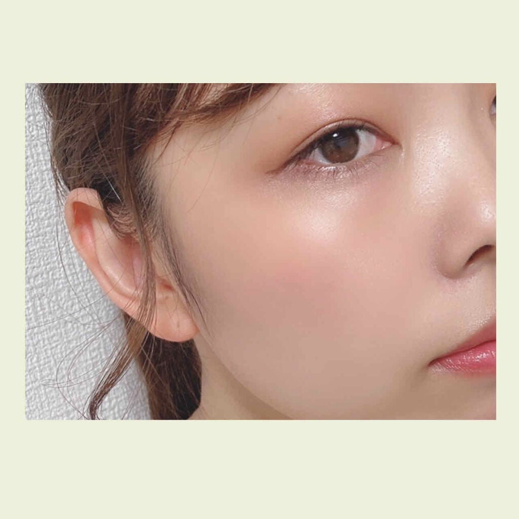 マットラディアンス ベイクドパウダー ハイライト01/ローラ メルシエ/パウダーハイライトを使ったクチコミ(5枚目)