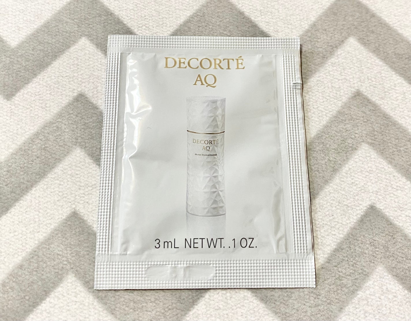 AQ アブソリュート エマルジョン マイクロラディアンス Ⅱ/DECORTÉ/乳液を使ったクチコミ(1枚目)