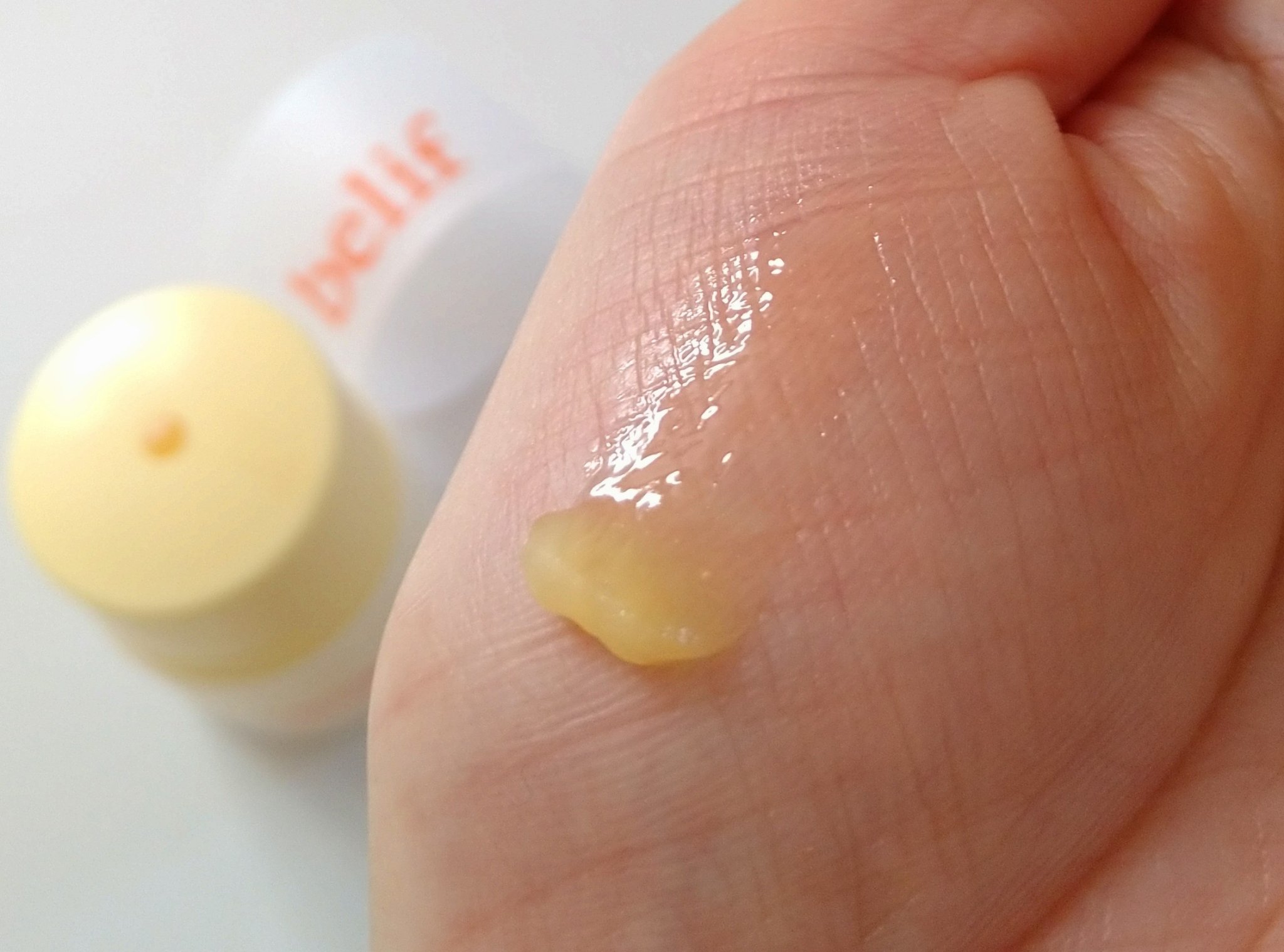 スーパーナイツ マルチ Ｖ リップセリン /belif/リップクリームを使ったクチコミ（3枚目）