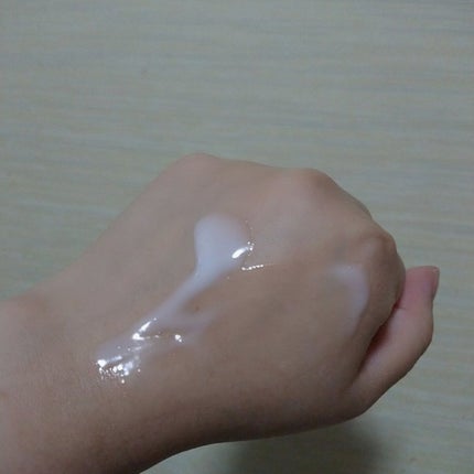 ドレススノー デイエマルジョン【医薬部外品】 /アテニア/乳液を使ったクチコミ(1枚目)