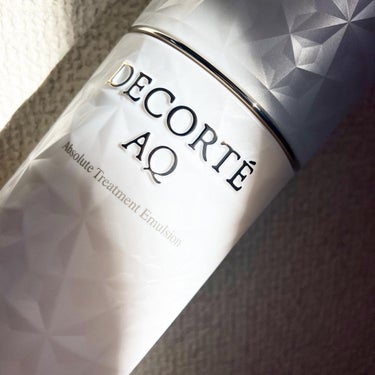 DECORTÉ AQ アブソリュート エマルジョン マイクロラディアンス Ⅱのクチコミ「しっとり柔肌。

コスメデコルテ AQ
アプソリュート エマルジョン マイクロラディアンスII.....」（1枚目）