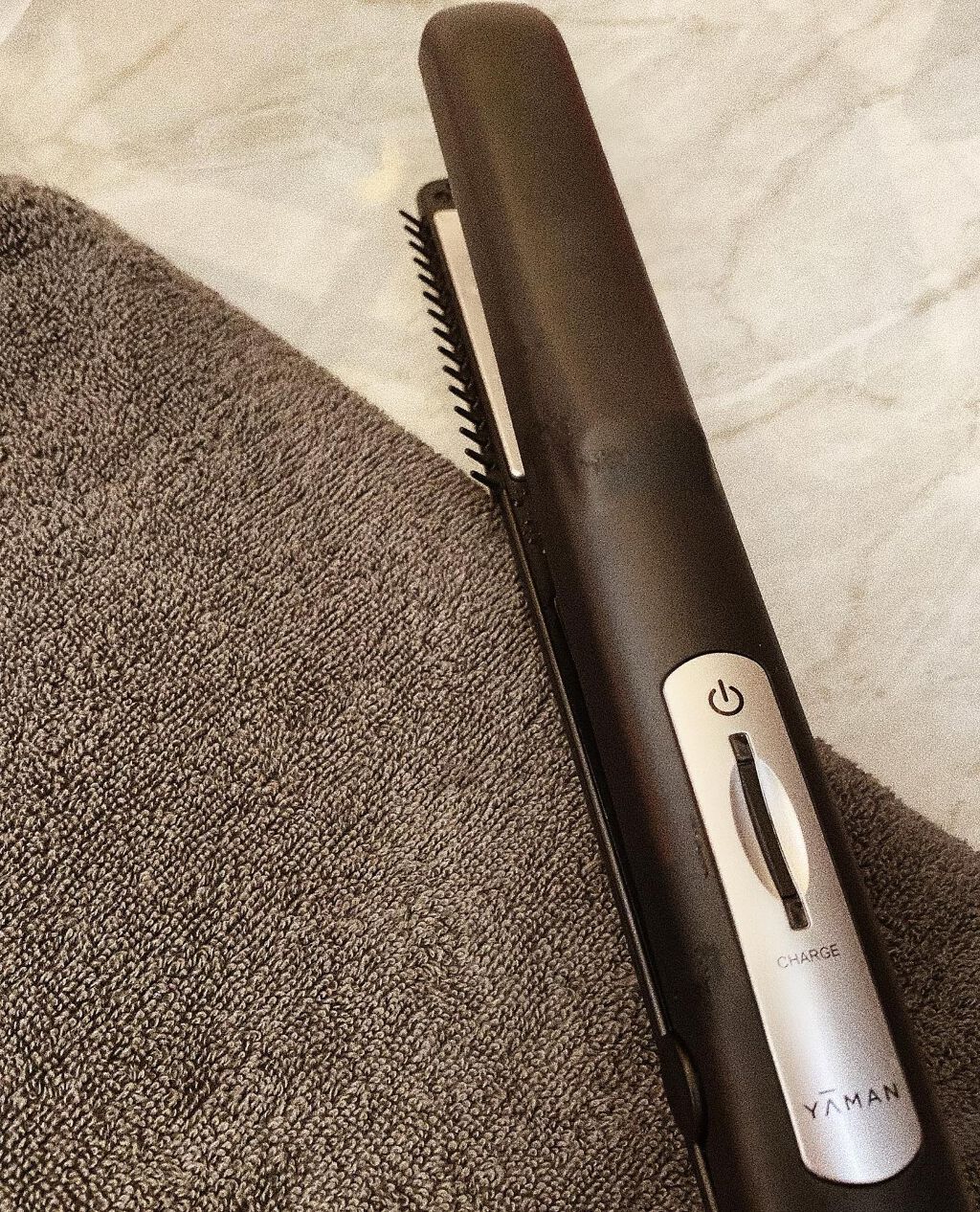 Ayami Instagram@_ayami.y_ on LIPS 「おうちで超音波トリートメント🖤ヤーマンのシャインプロを使い始..」(2枚目)