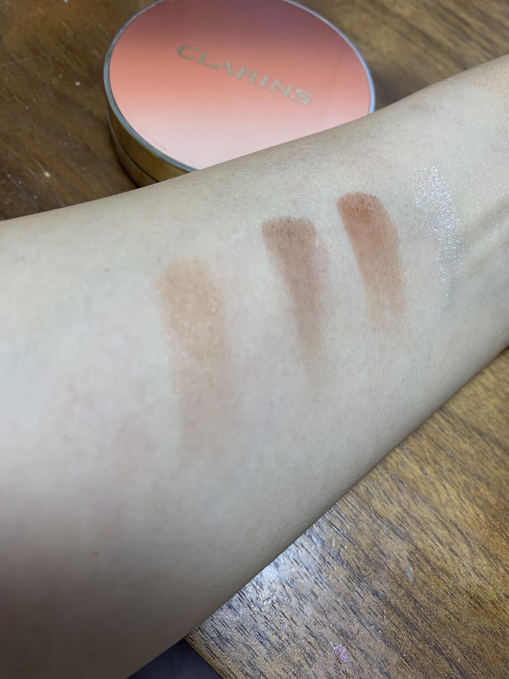 オンブル ４/CLARINS/アイシャドウパレットを使ったクチコミ（2枚目）