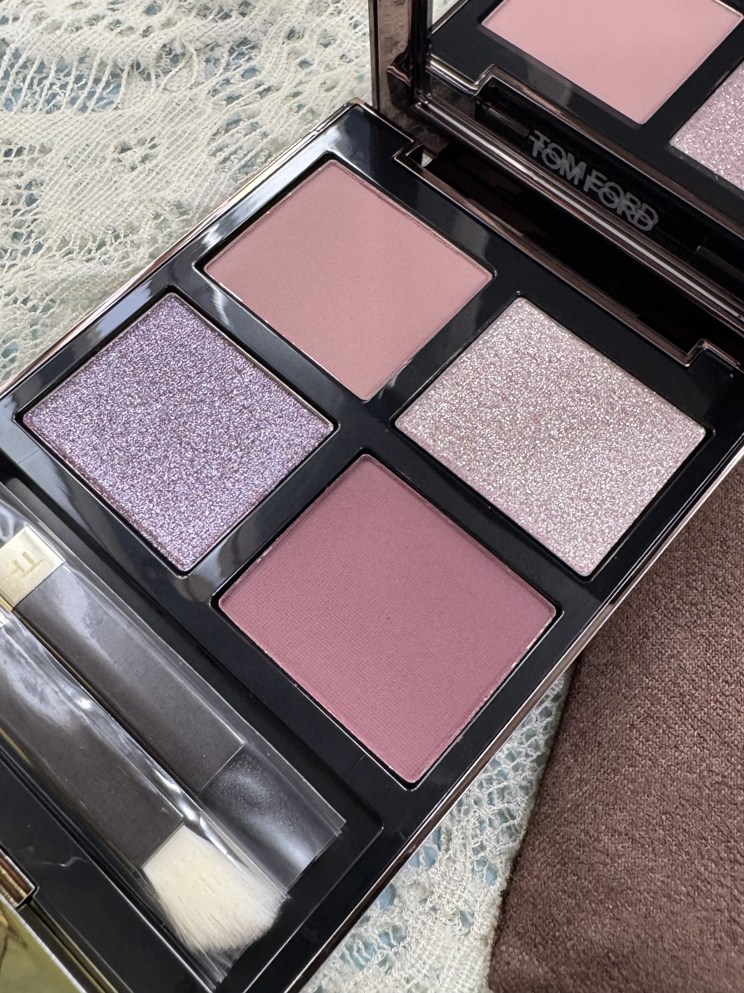 TOM FORD アイシャドウパレット 4色 k*o様 TOM FORD アイシャドウパレット