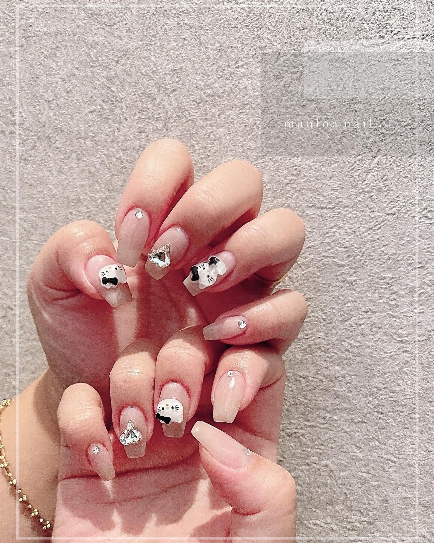 mauloa_nail on LIPS 「・ 黒キティ🖤🩶🤍・ネイルやり方動画fantistにて多数更新..」(1枚目)