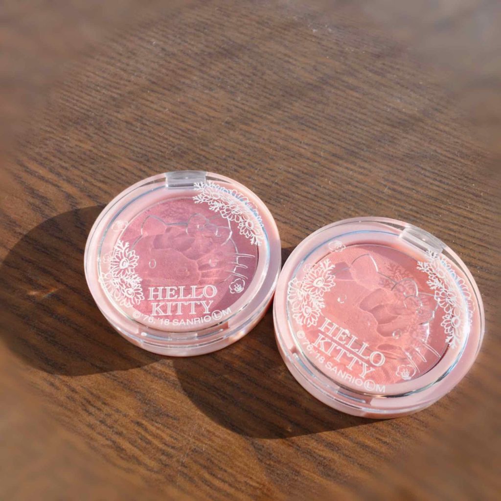 Blooming Kitty パウダーチーク/DAISO/パウダーチークを使ったクチコミ(2枚目)