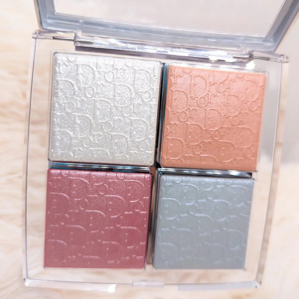 ディオール バックステージ フェイス グロウ パレット/Dior/ハイライトを使ったクチコミ（2枚目）