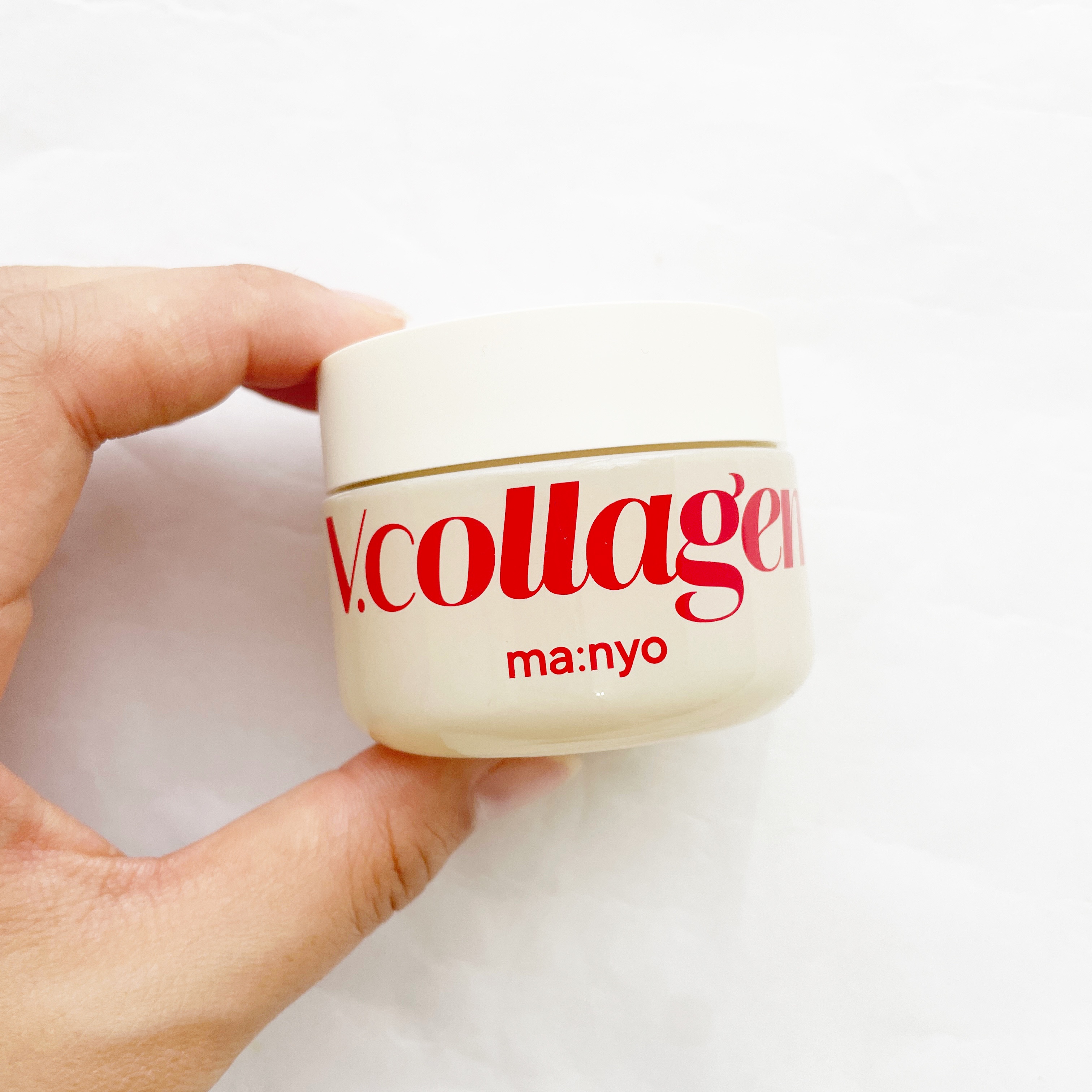 manyo  Vコラーゲン ハートフィット クリームのクチコミ「
今回ご紹介するのは
先日登場した魔女工場の比較的新しいライン
Vコラーゲンシリーズのクリーム.....」（3枚目）