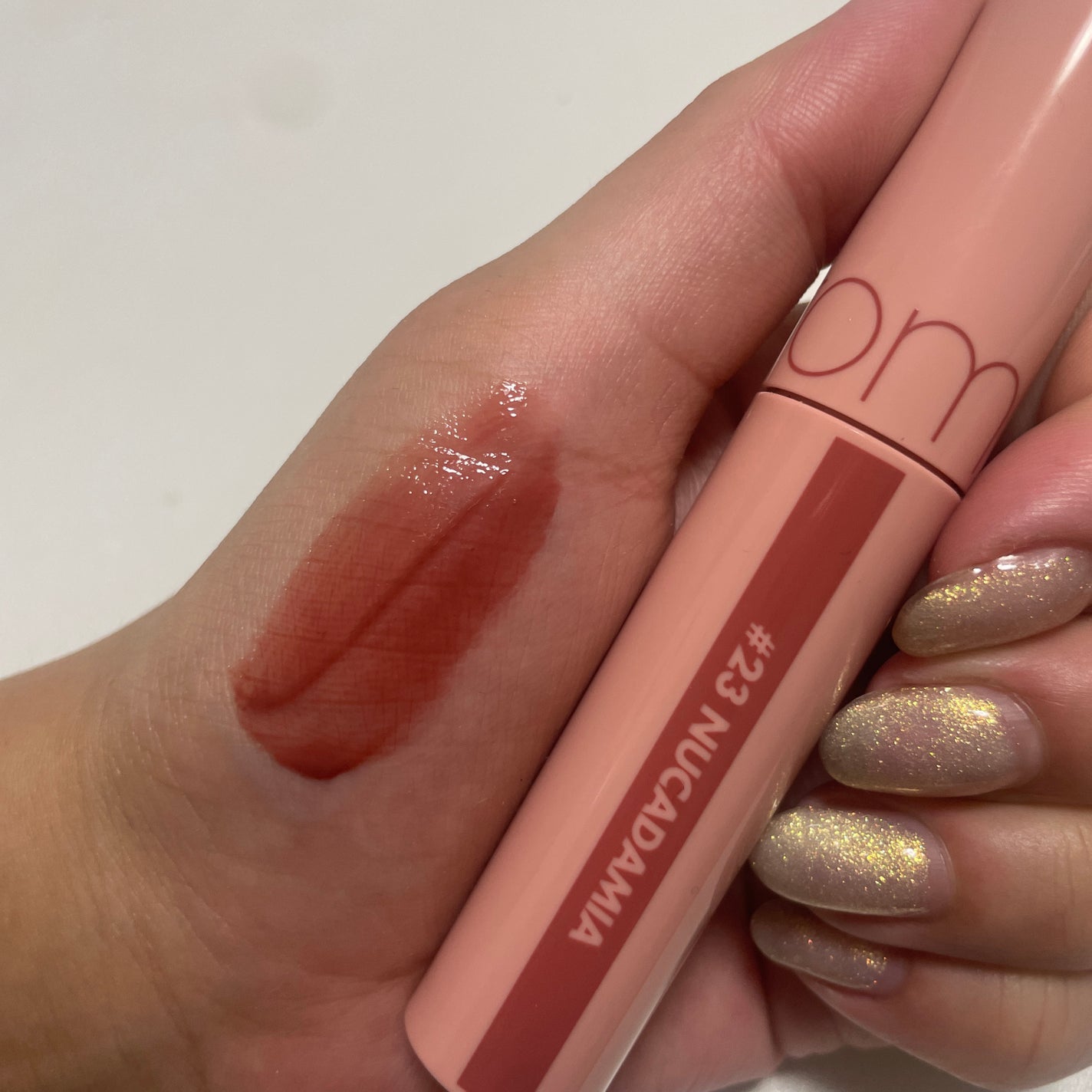 ジューシーラスティングティント/rom&nd/リップティントを使ったクチコミ(1枚目)