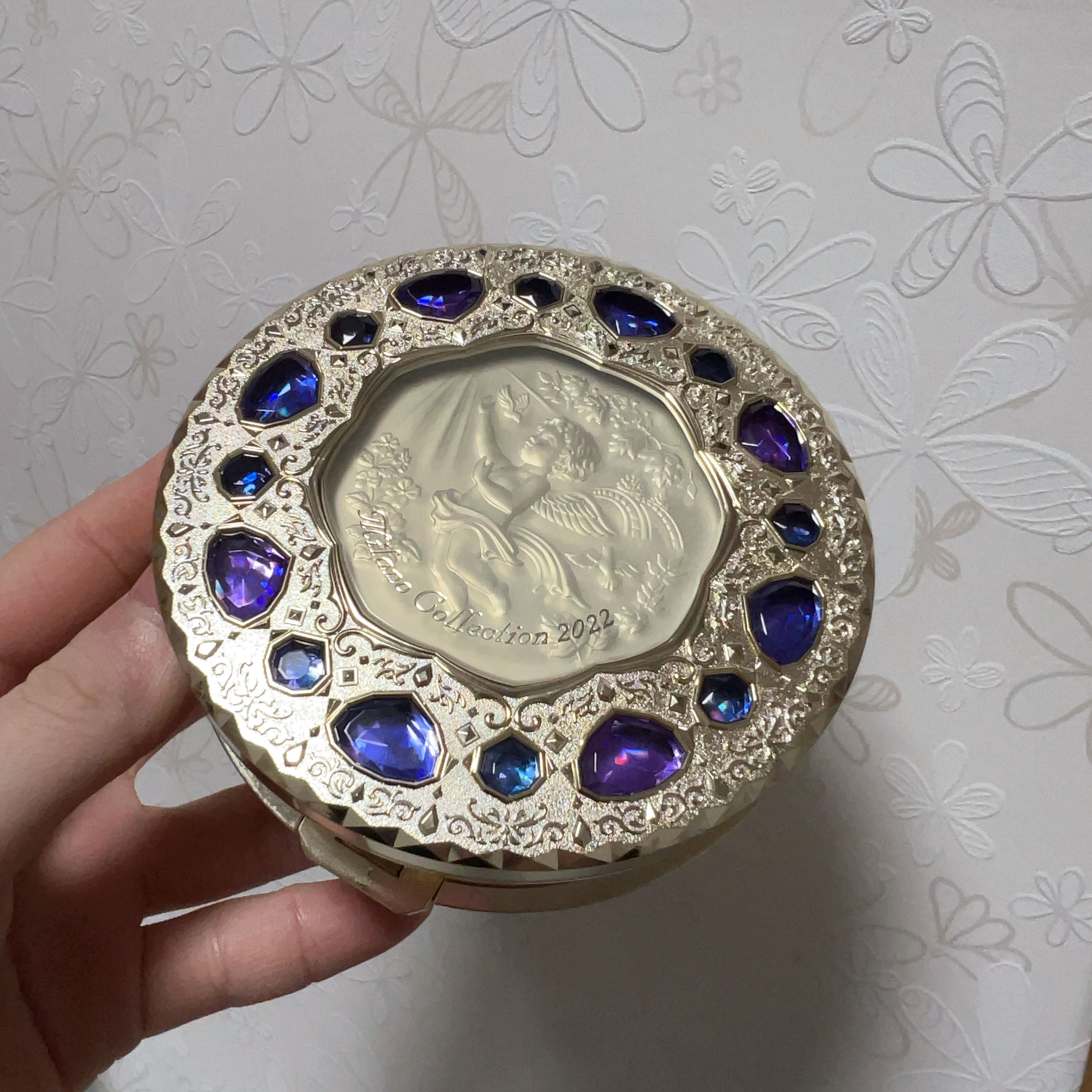 フェースアップパウダー ２０２２/ミラノコレクション/プレストパウダーを使ったクチコミ（3枚目）