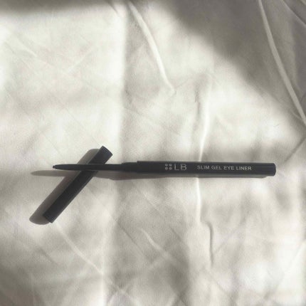 LB スリムジェルアイライナーのクチコミ「🙊LB  スリムジェルアイライナー🙊
ロイヤルブラウン
3色展開
ウォータープルーフ
スマッジ.....」(2枚目)