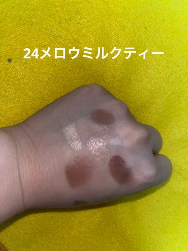 グリッター イルミネーションライナー R/CipiCipi/リキッドアイライナーを使ったクチコミ（3枚目）