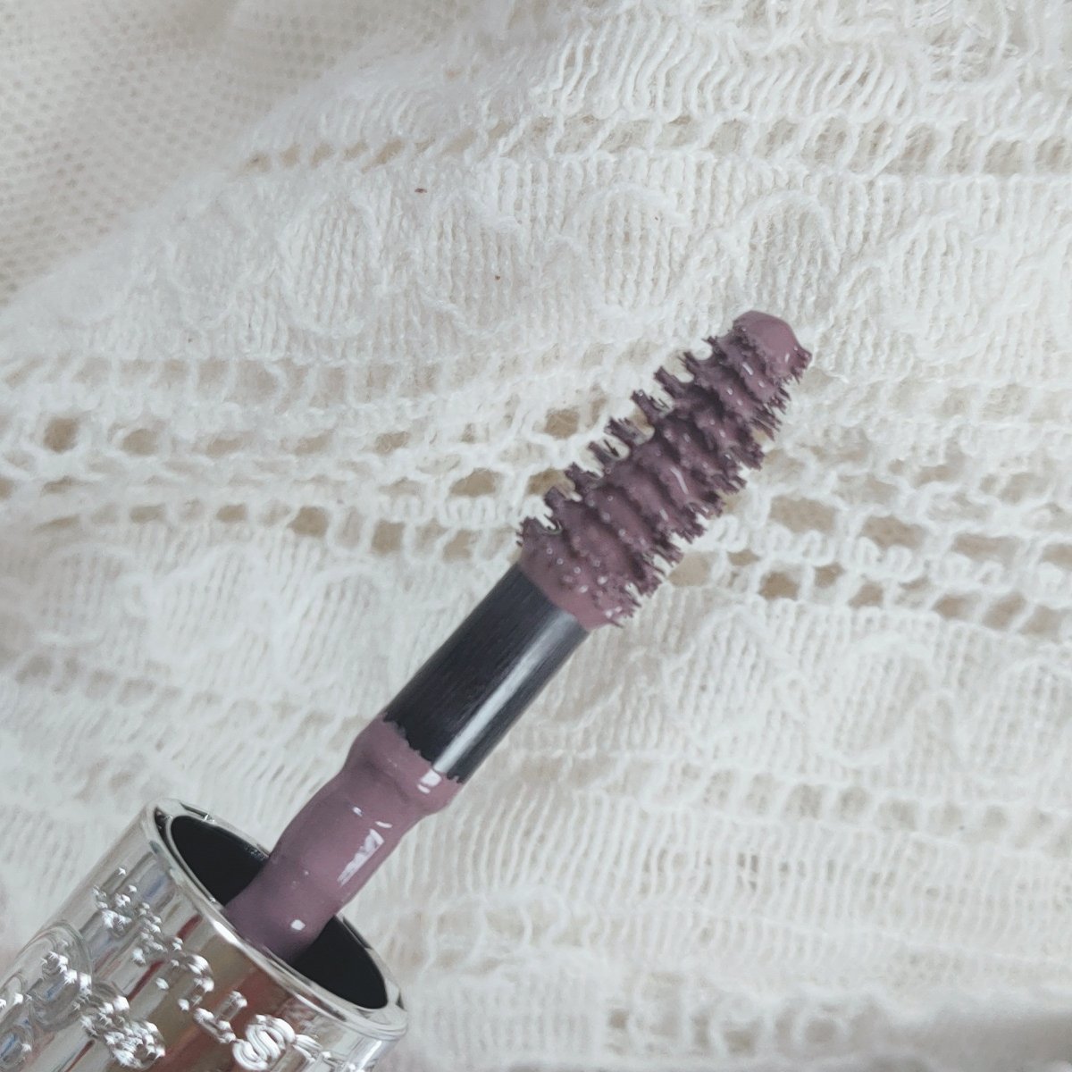 ジルスチュアート ムースブロウマスカラ 13 grayish lavender/JILL STUART/眉マスカラを使ったクチコミ（2枚目）