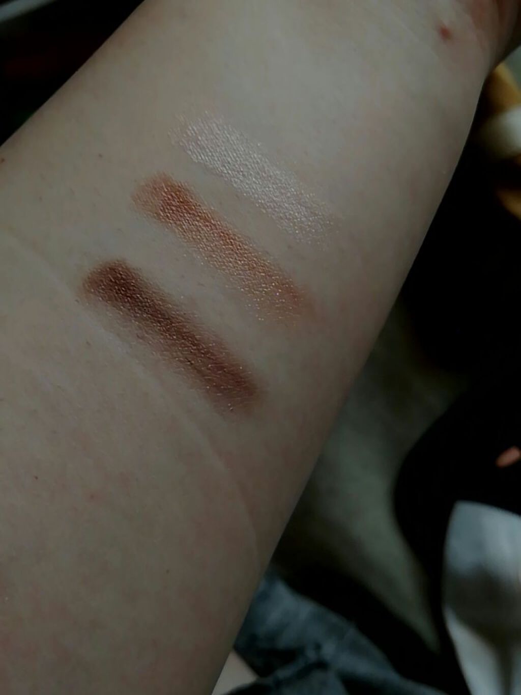トーンアップアイシャドウ/CEZANNE/アイシャドウパレットを使ったクチコミ（3枚目）