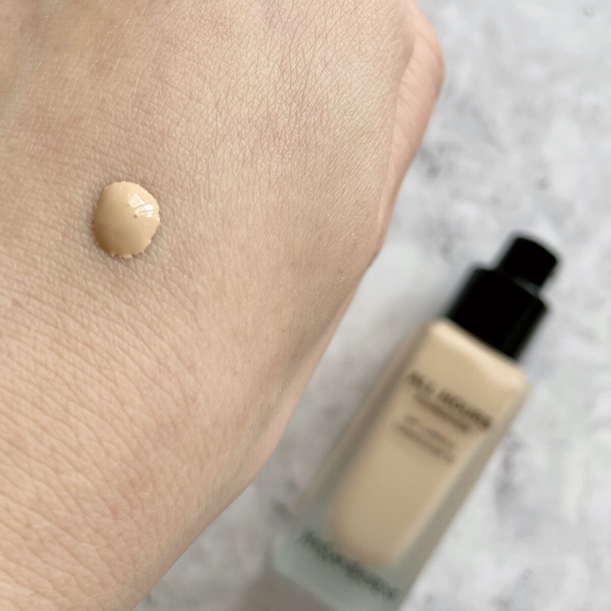 オールアワーズ リキッド LN1/YVES SAINT LAURENT BEAUTE/リキッドファンデーションを使ったクチコミ（3枚目）