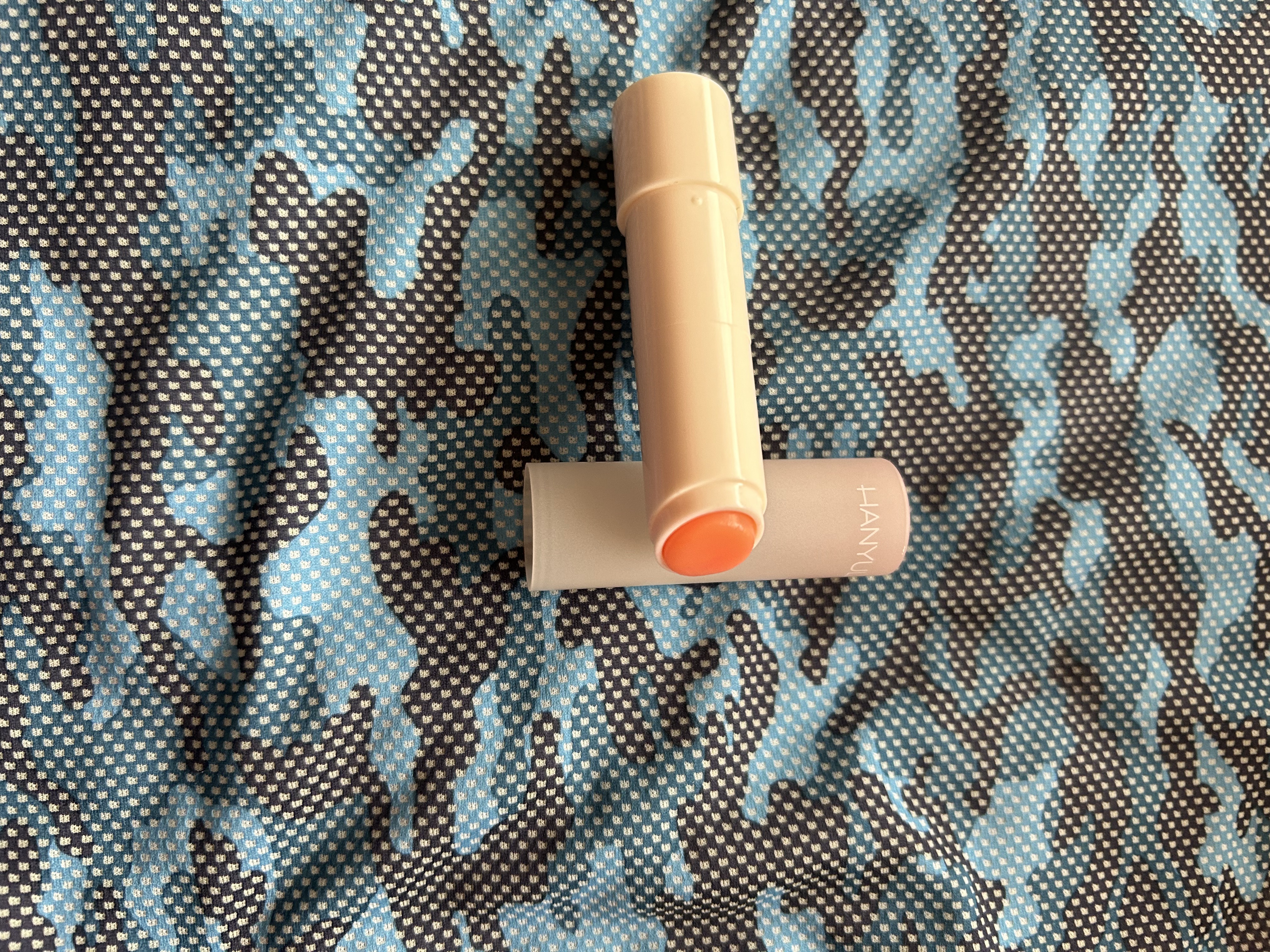 自然に似たリップバーム (白菊/ヨモギ/米/黒豆/紫根)/HANYUL(ハンユル)/リップバームを使ったクチコミ（1枚目）