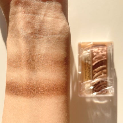 トーンアップアイシャドウ/CEZANNE/アイシャドウパレットを使ったクチコミ(3枚目)