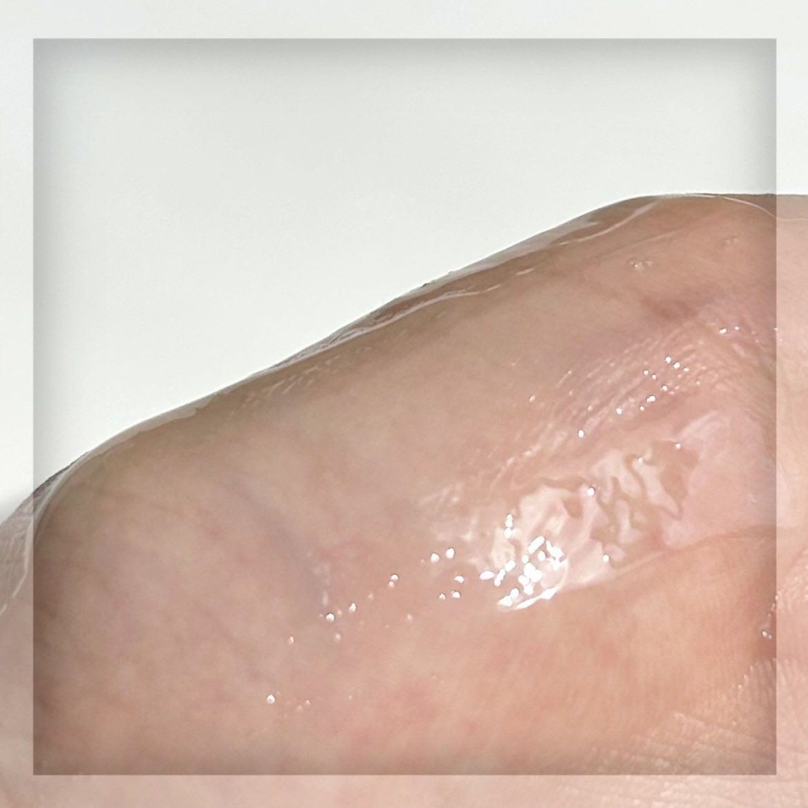 エンドポアベジチノールタイト二ングセラム/make prem/美容液を使ったクチコミ（3枚目）