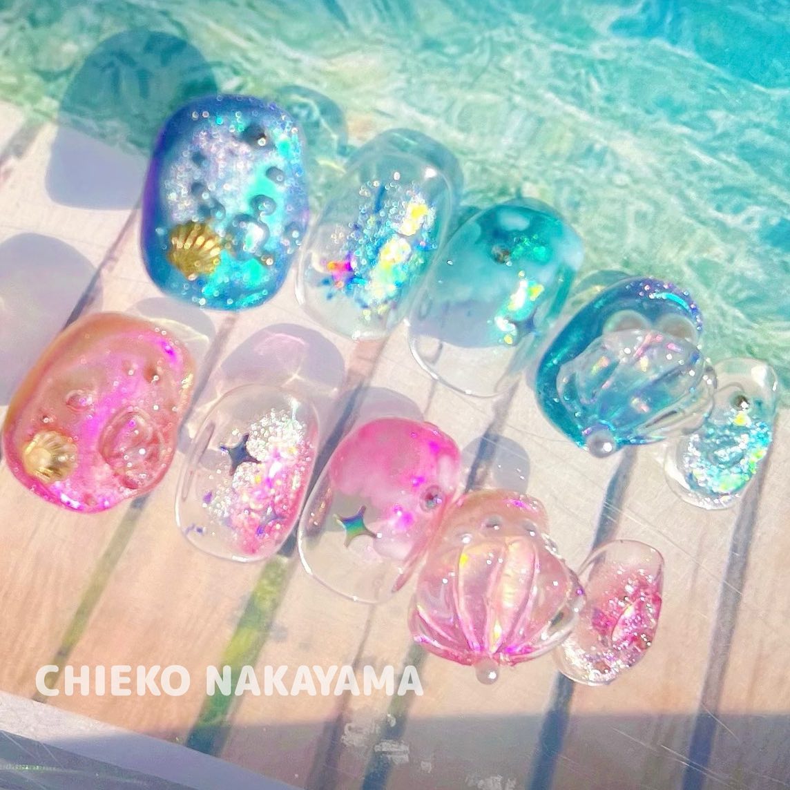 なかやまちえこ on LIPS 「夏のバブルネイル🫧⠀⠀@aby_sharenailに置いてある..」(3枚目)