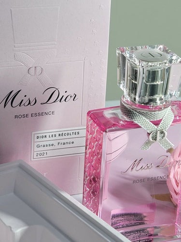 ミス ディオール ローズ エッセンス（オードゥ トワレ）/Dior/香水を使ったクチコミ（3枚目）