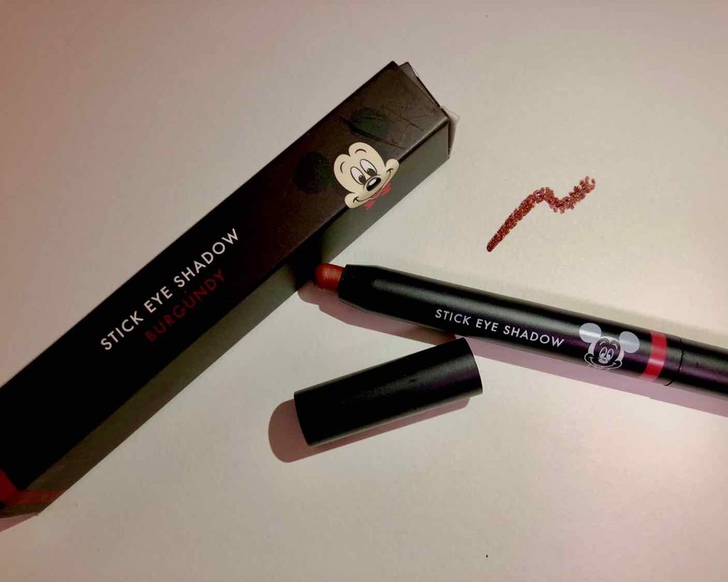 アイシャドウ ミッキー バーガンディ スティックタイプ Black Cosme/ディズニーストア/単色アイシャドウを使ったクチコミ（1枚目）